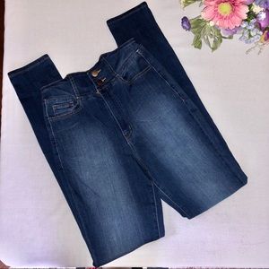 Fashion Nova High Rise Waisted Jeans.  Blue.  Size 7.